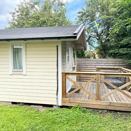 Egen Stuga Mitt I Stan Karlstad Dış mekan fotoğraf